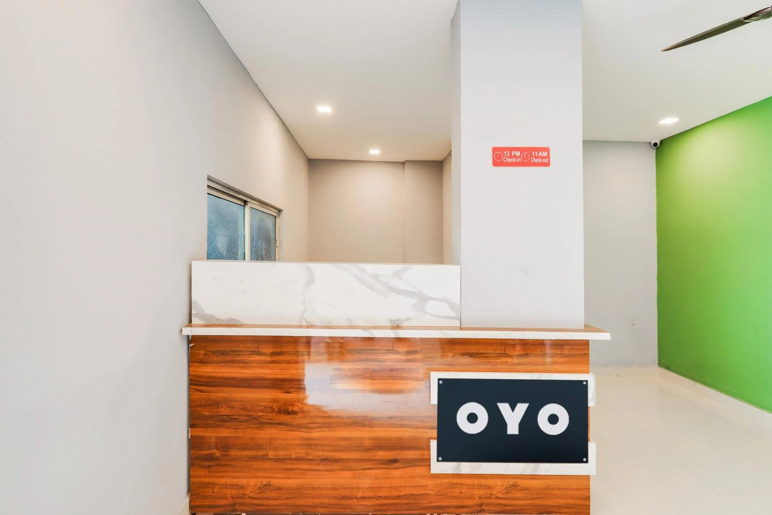 Lobby or reception, Bed in Hotel O Ragas