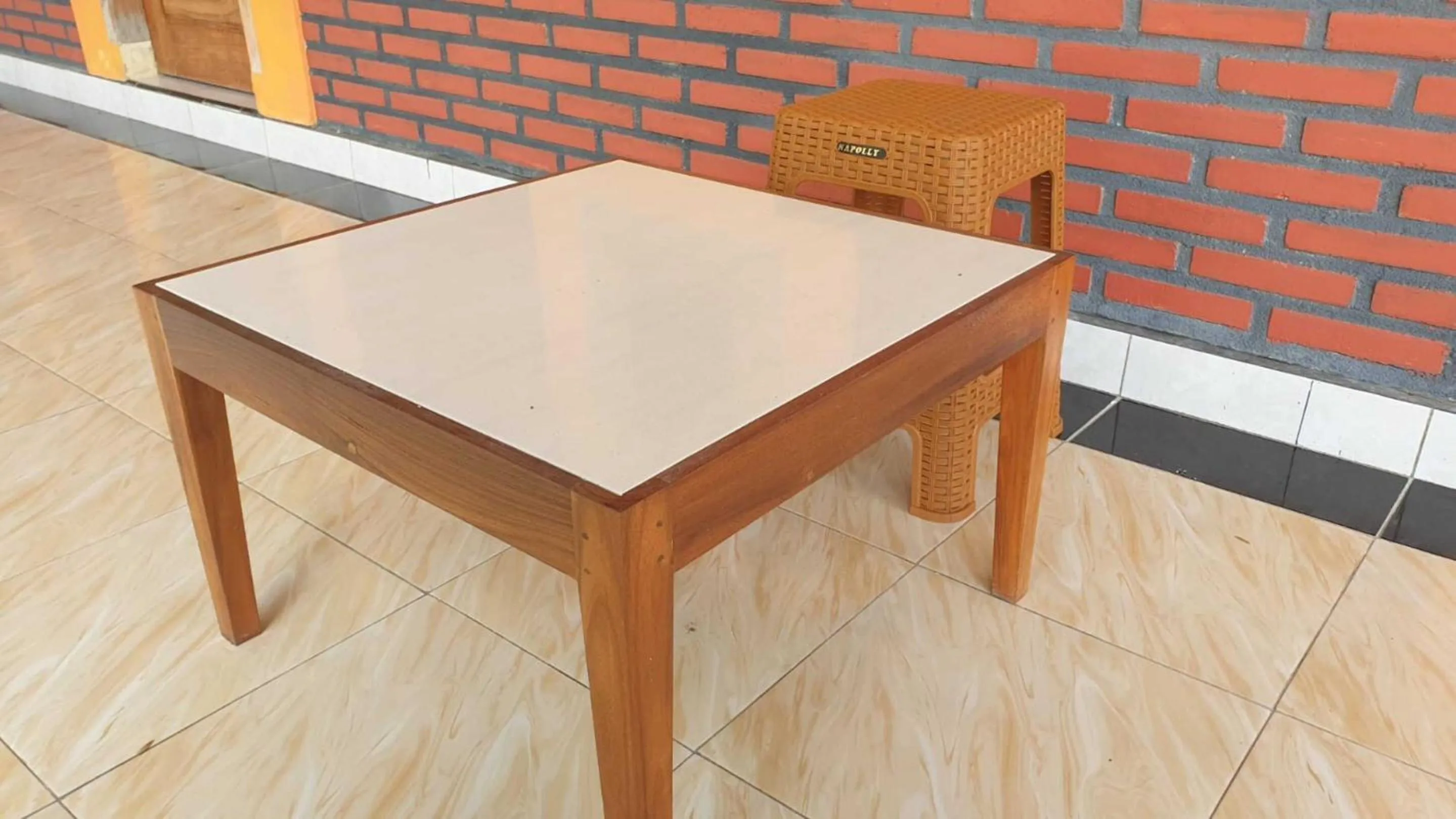 Lobby or reception in Hotel O Aero Kost Bu Lisa Syariah Near Pasar Tradisional Lawang