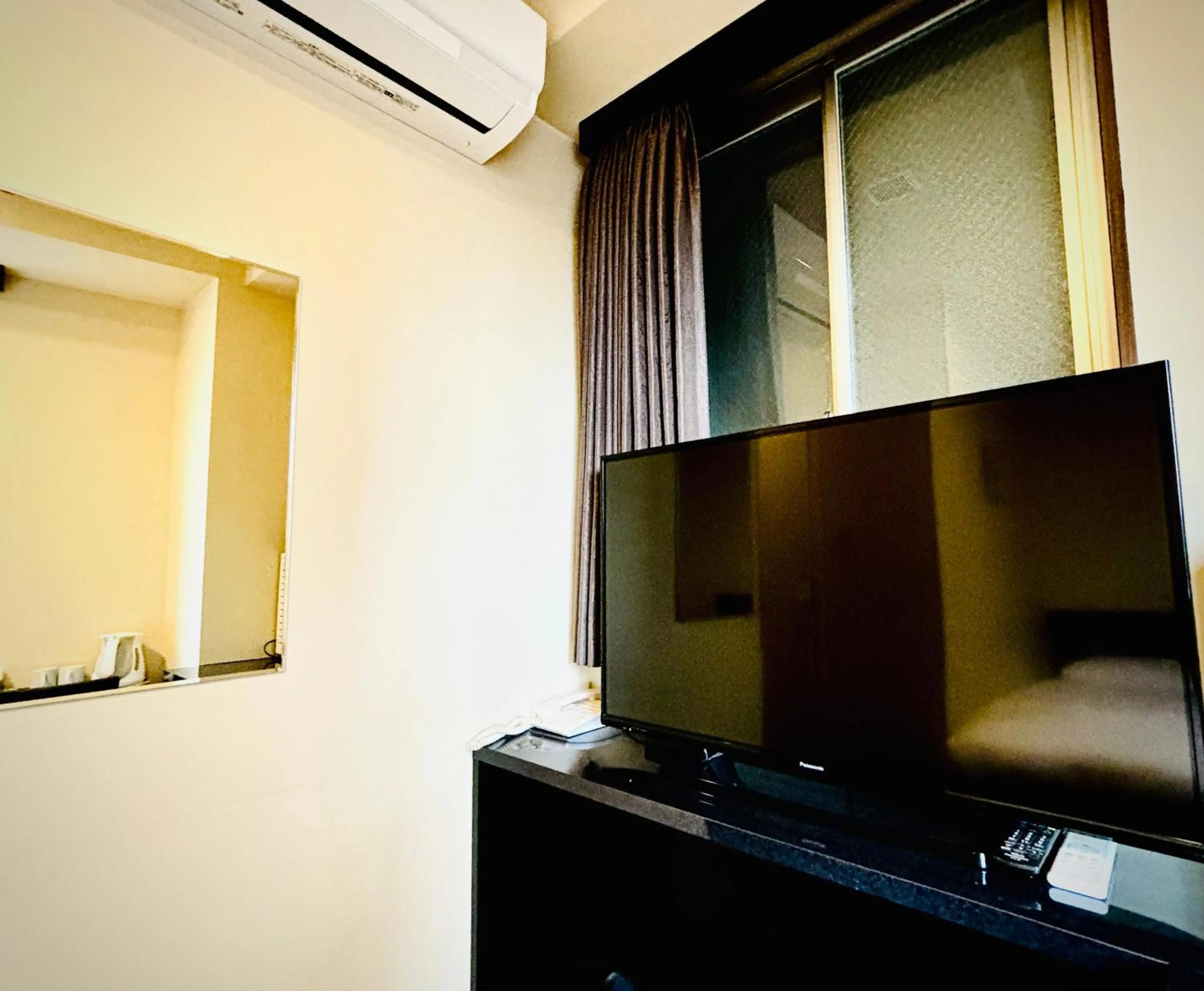 TV and multimedia in Hotel Arashi Namba No002