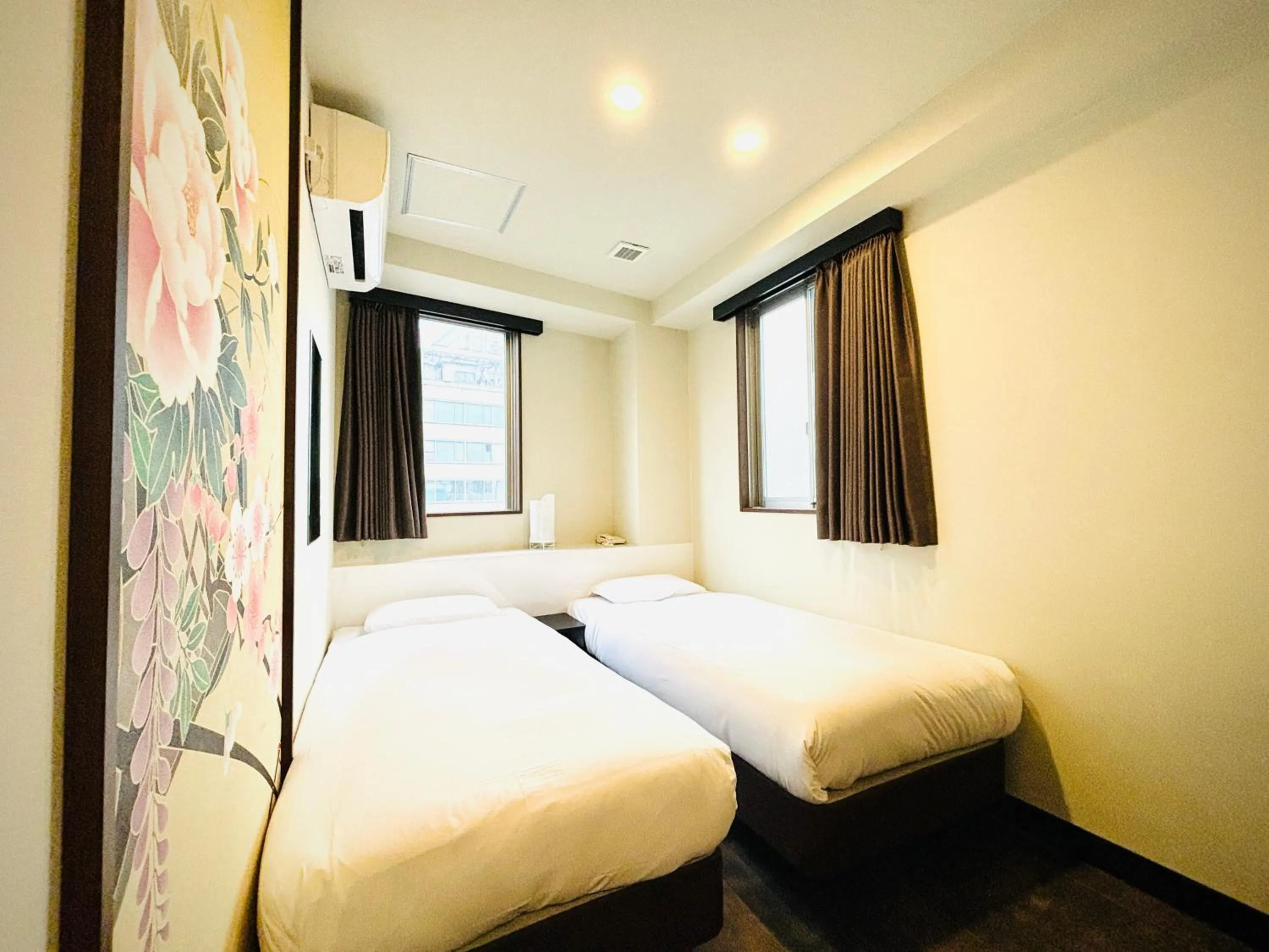 Photo of the whole room, Bed in Hotel Arashi Namba No002