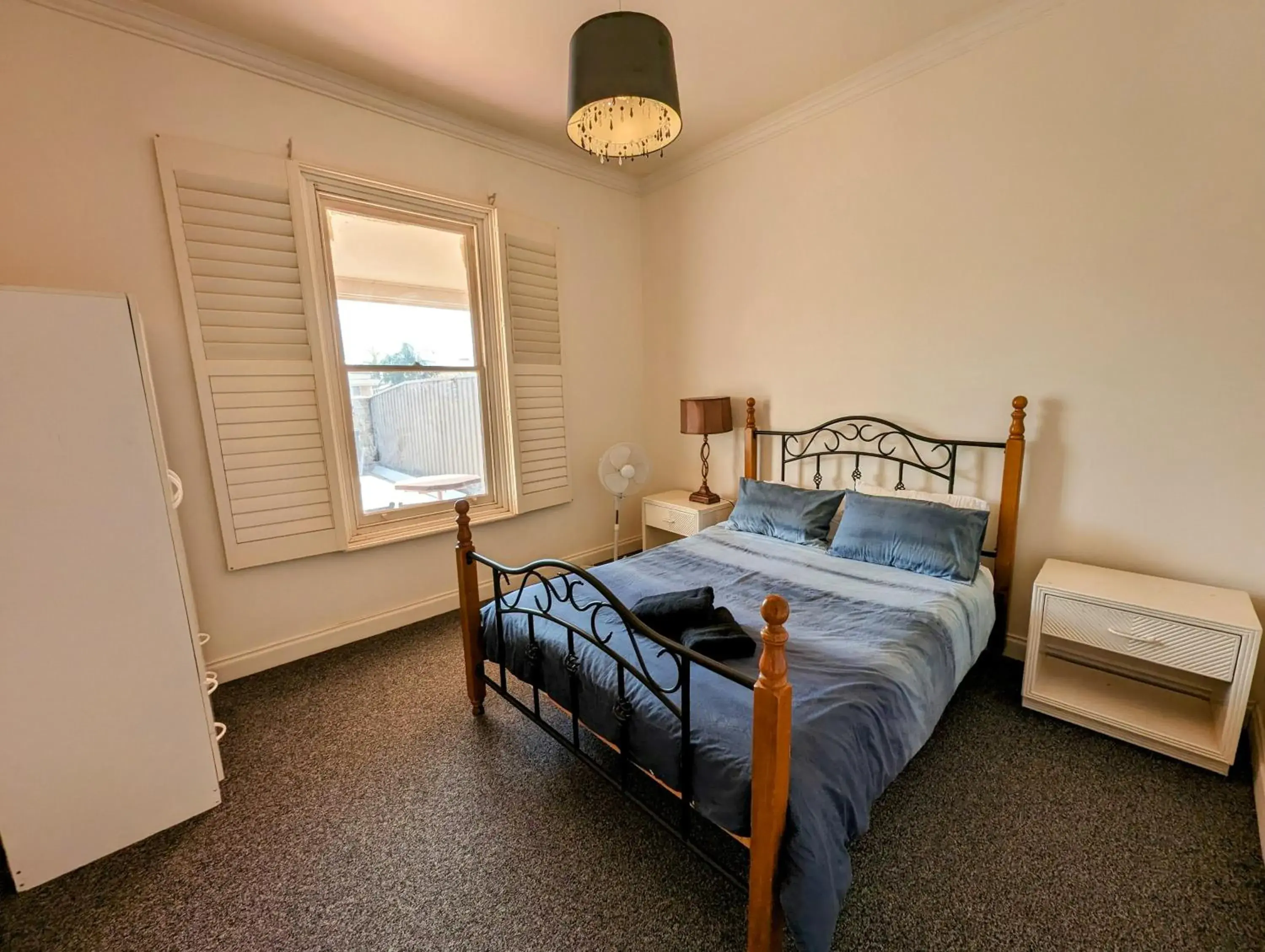 Two-Bedroom House in The Astra Broken Hill Two-Bedroom House in The Astra Broken Hill
