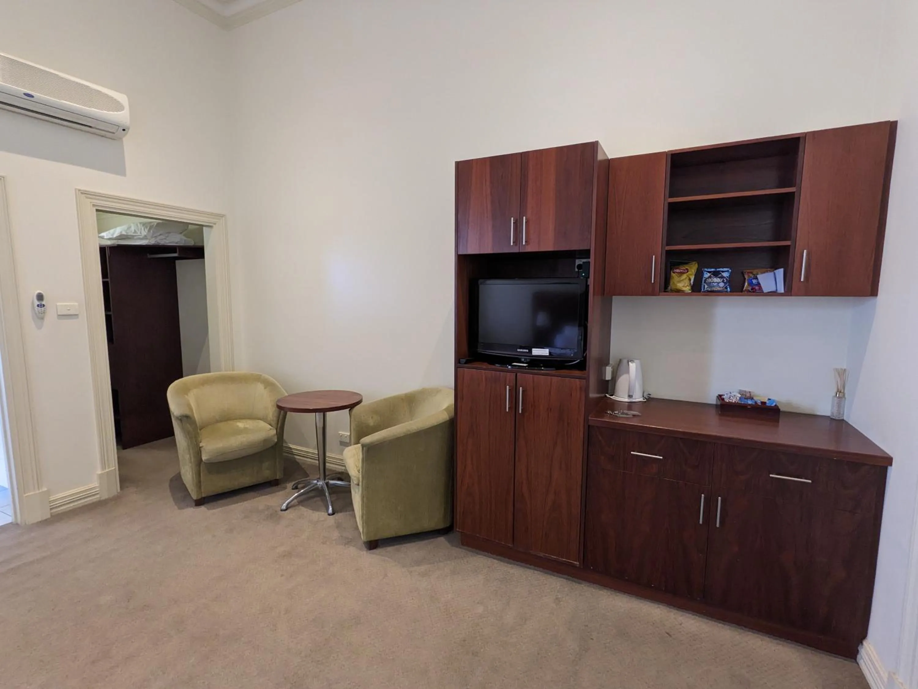 The Astra Broken Hill