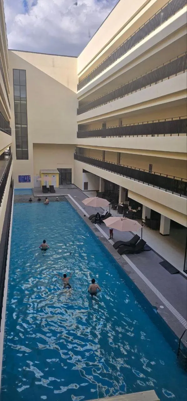 Swimming pool in The Glory Hotel and Residence Clark Pampanga