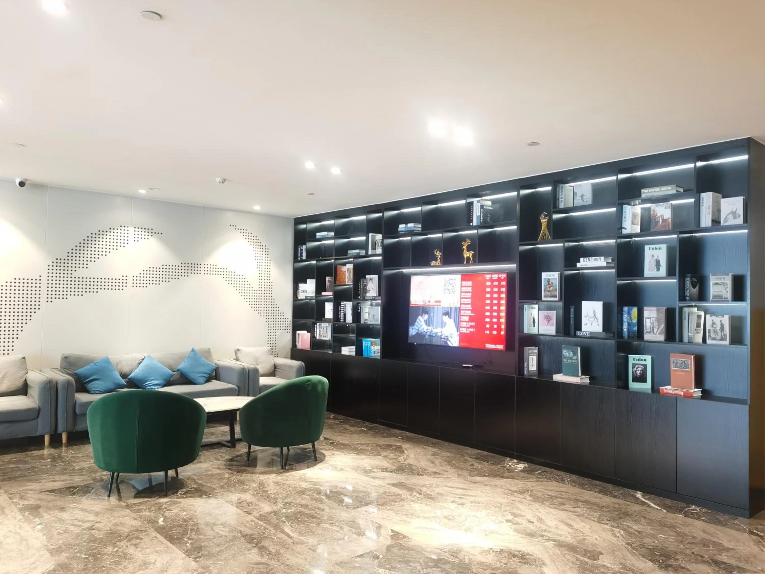 Lobby or reception in Paco Hotel Guangzhou North Railway Station