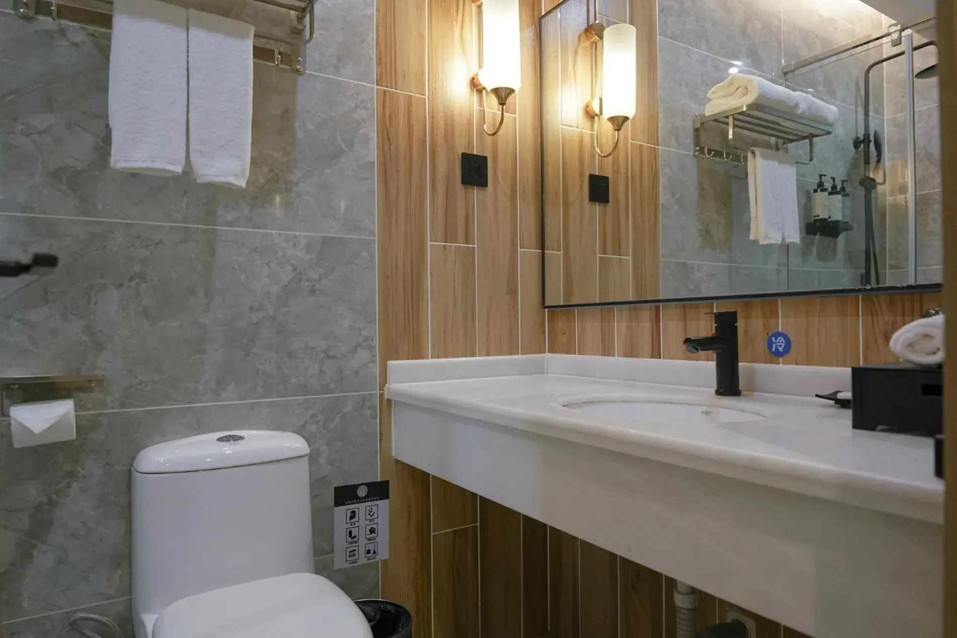 Executive Twin Room in Paco Hotel Guangzhou North Railway Station Executive Twin Room in Paco Hotel Guangzhou North Railway Station