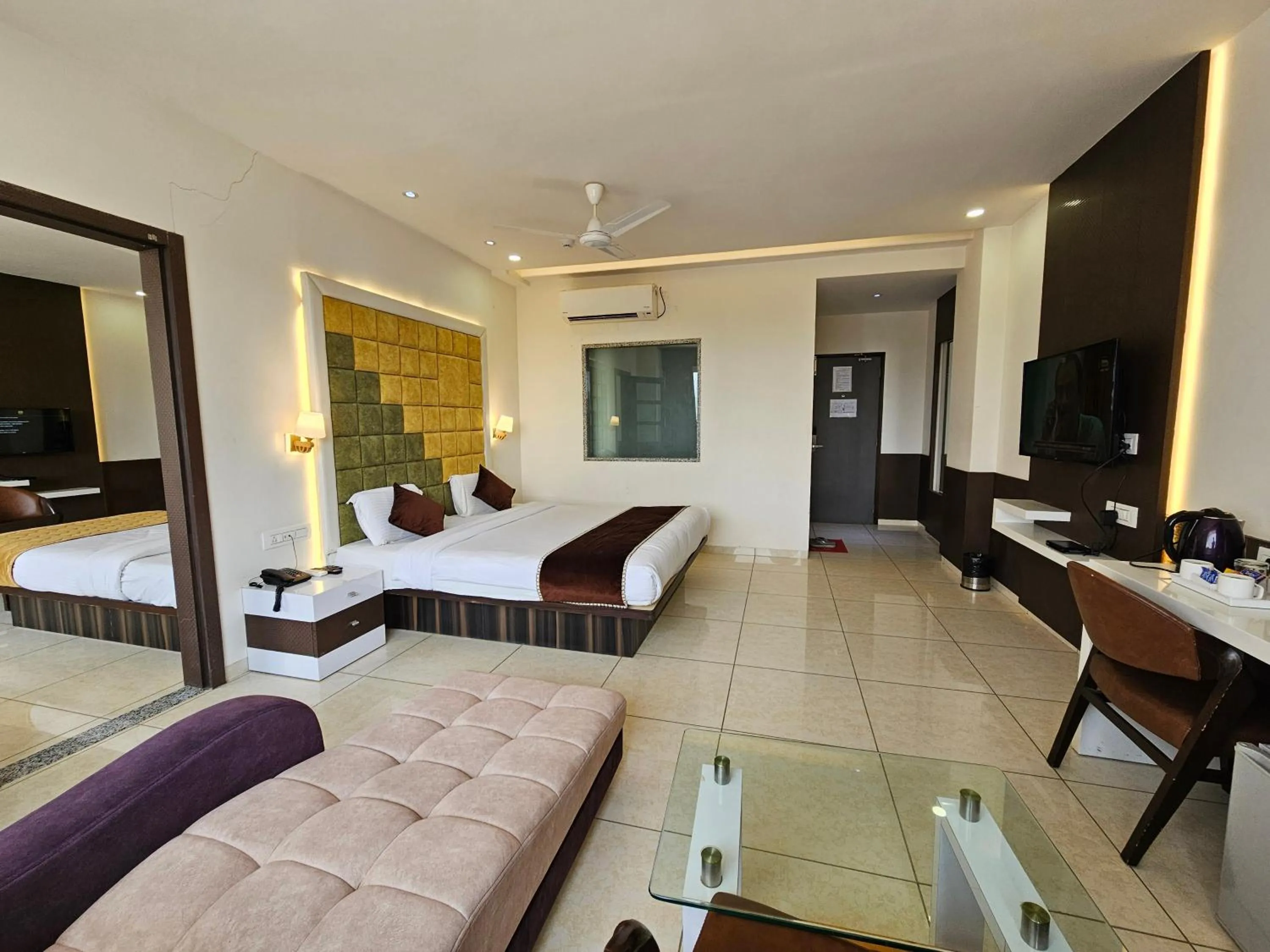 Photo of the whole room, Bed in Hotel Grand Darshan Vadodara