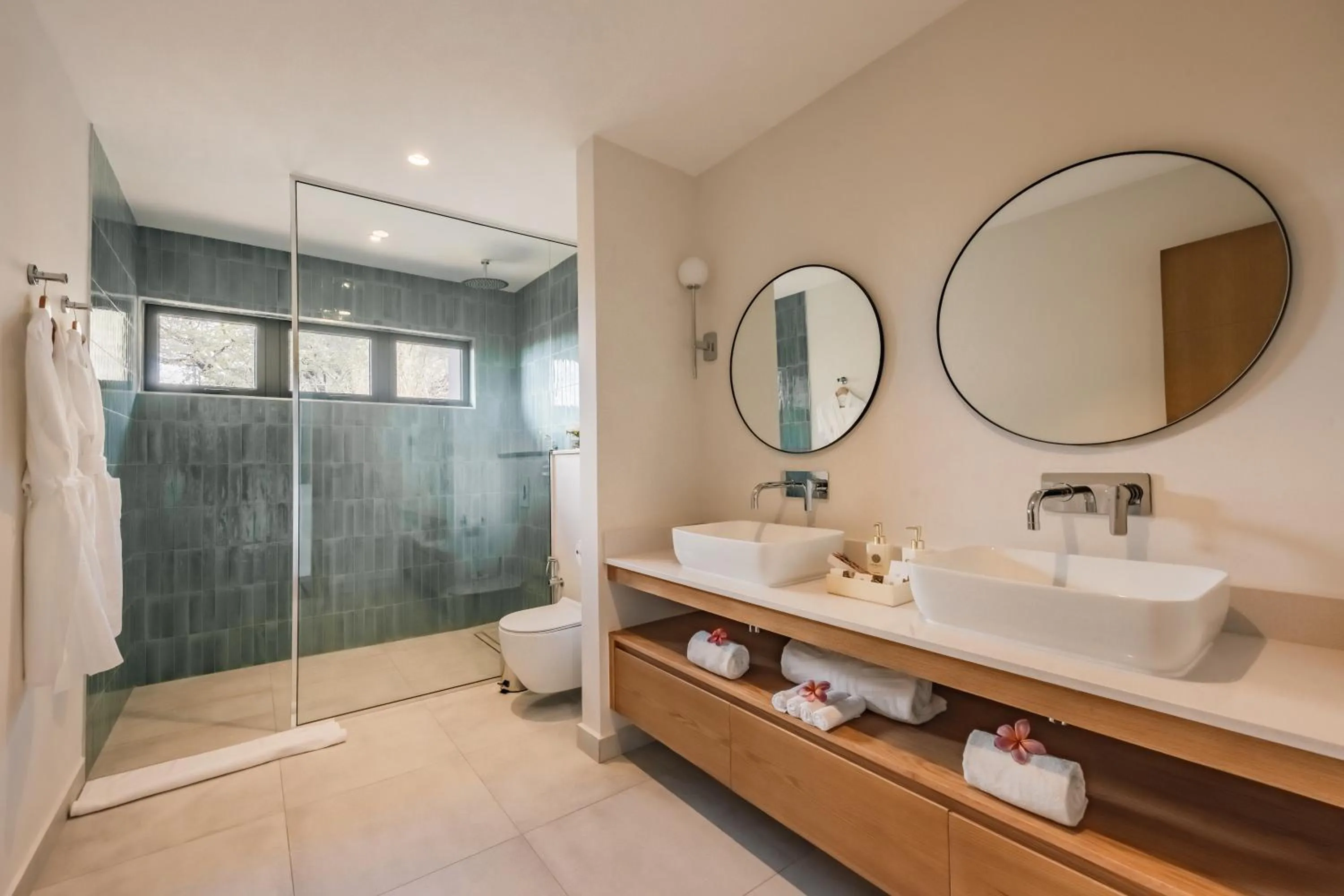 Shower in Legend Hill Residences and Spa