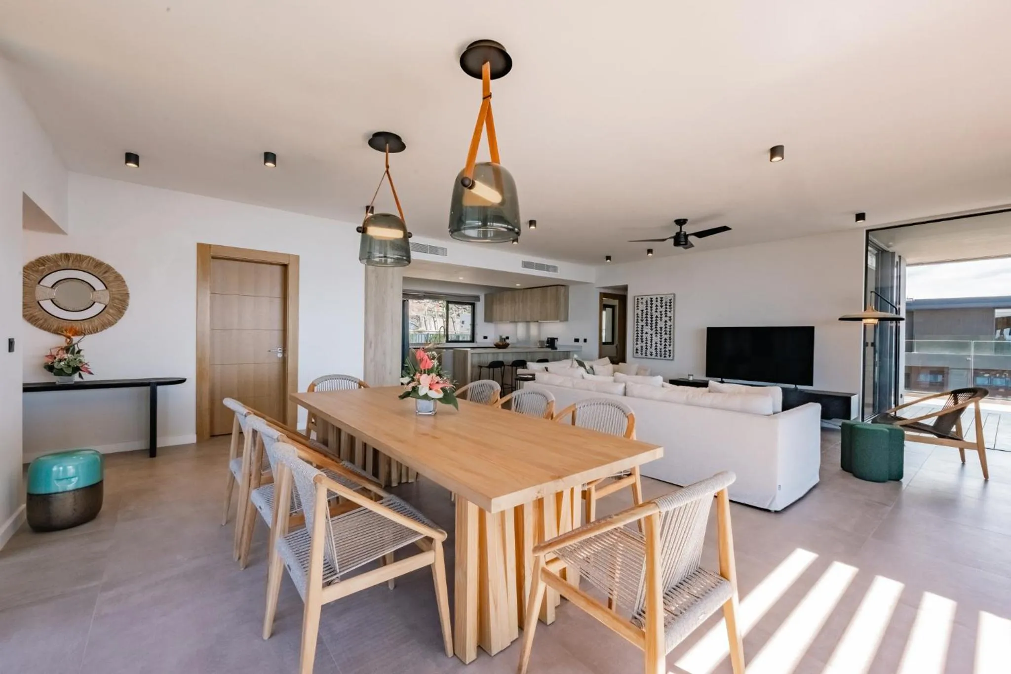 TV and multimedia in Legend Hill Residences and Spa