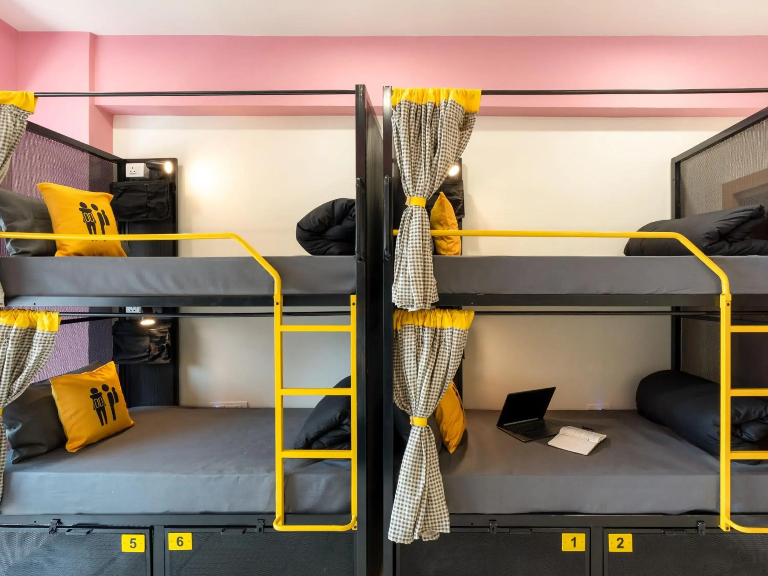 Bed in The Hosteller Jaipur, MI Road Bed in The Hosteller Jaipur, MI Road