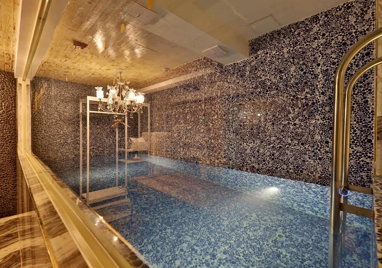 February Hotel Gimhae