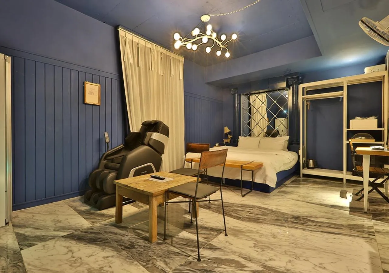 February Hotel Gimhae