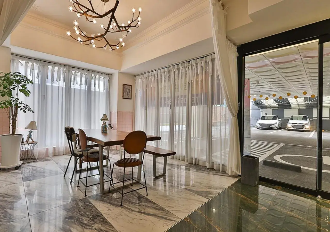 Bed in February Hotel Gimhae Bed in February Hotel Gimhae