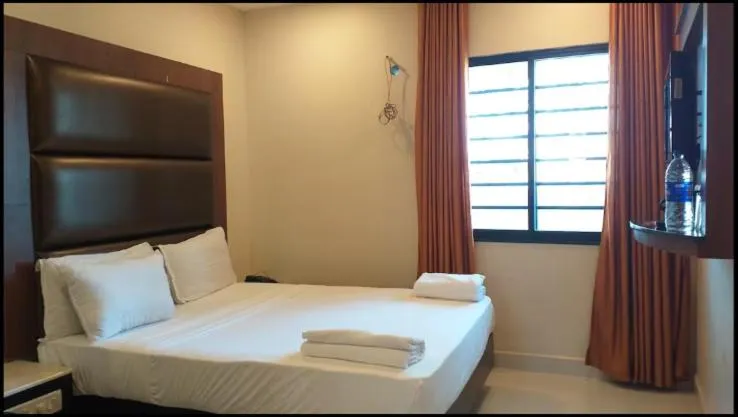 Bed in HOTEL SAMUDRA