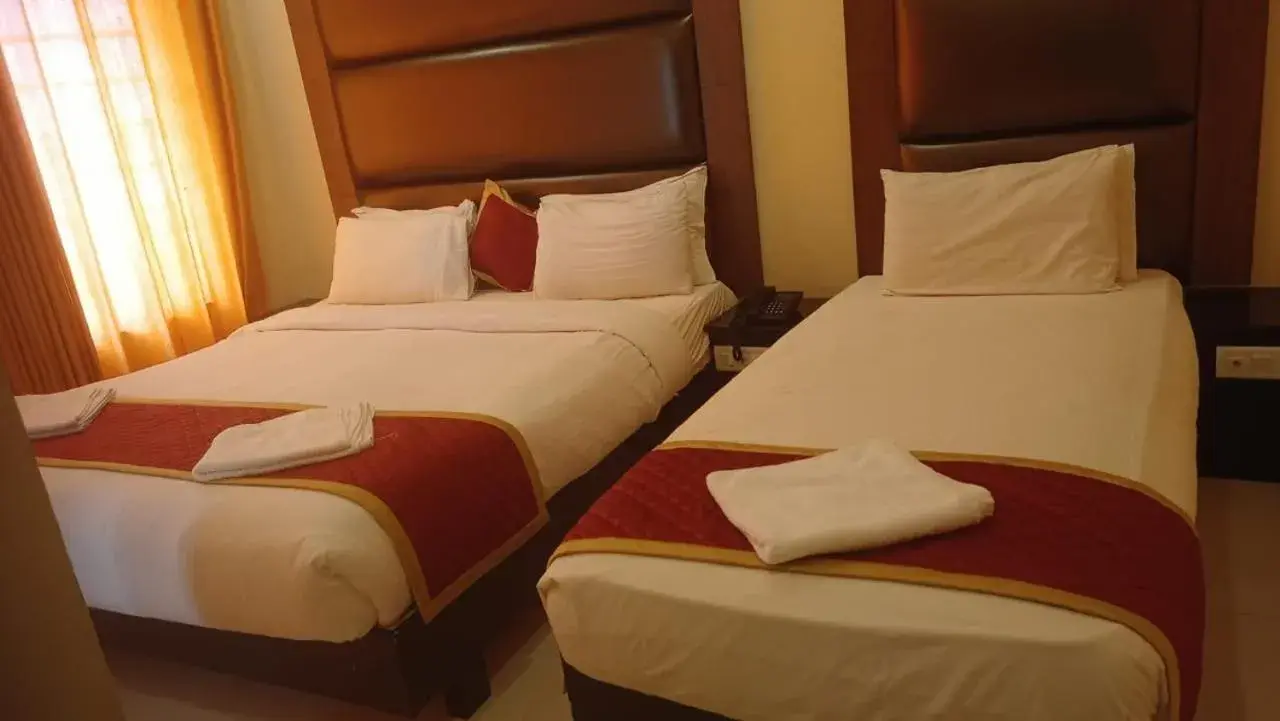 Bedroom, Bed in HOTEL SAMUDRA Bedroom, Bed in HOTEL SAMUDRA