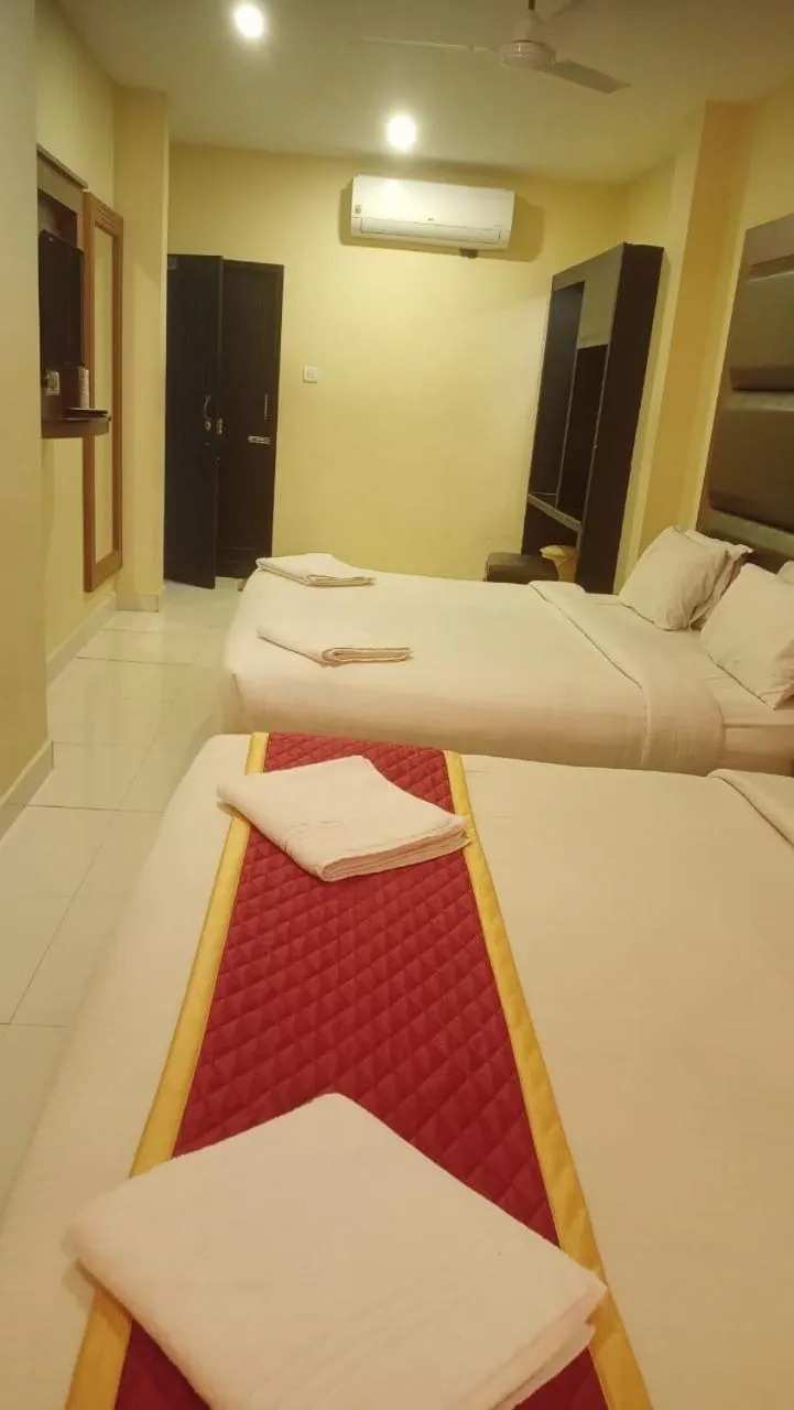 Bed in HOTEL SAMUDRA