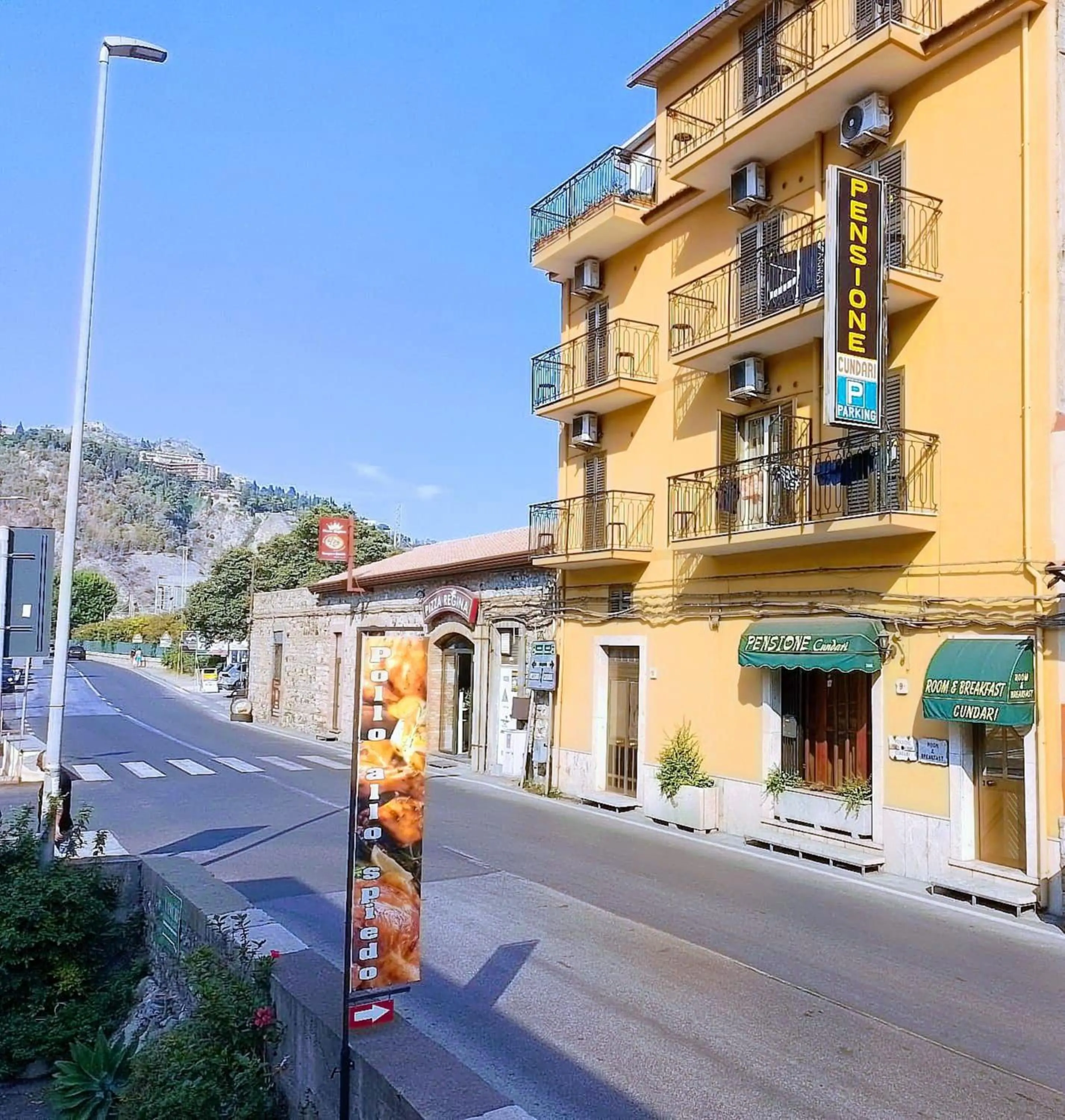 Hotel Pensione Cundari