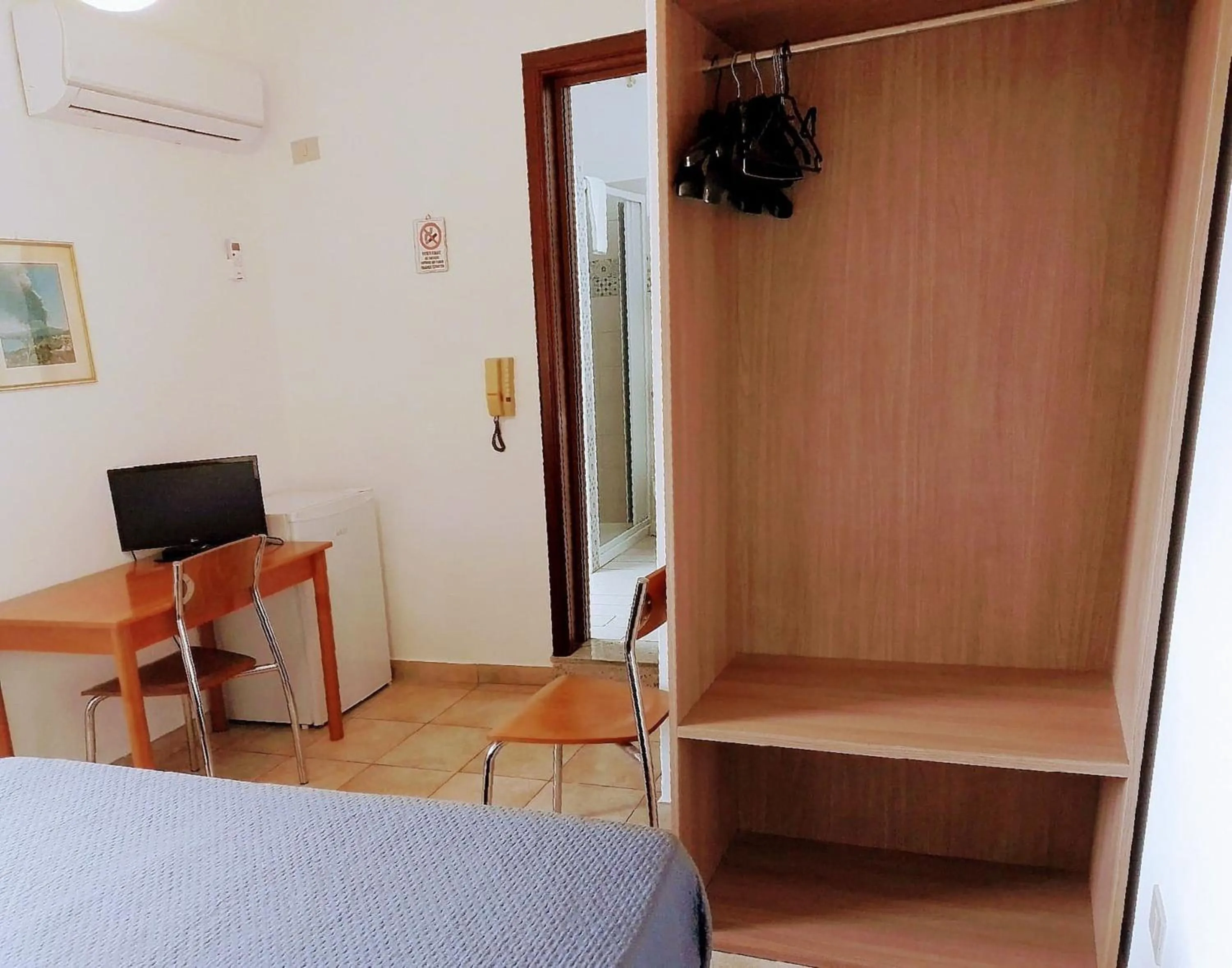 Bed in Hotel Pensione Cundari