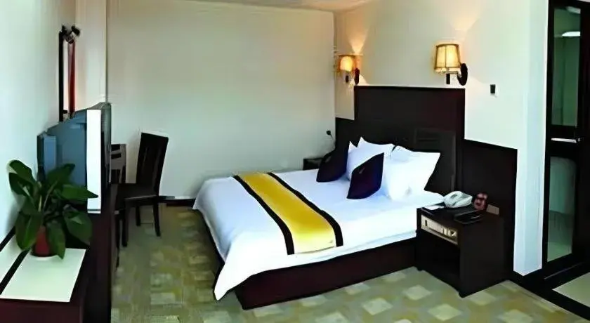 Bed in Yue Lai Yue Hotel Bed in Yue Lai Yue Hotel