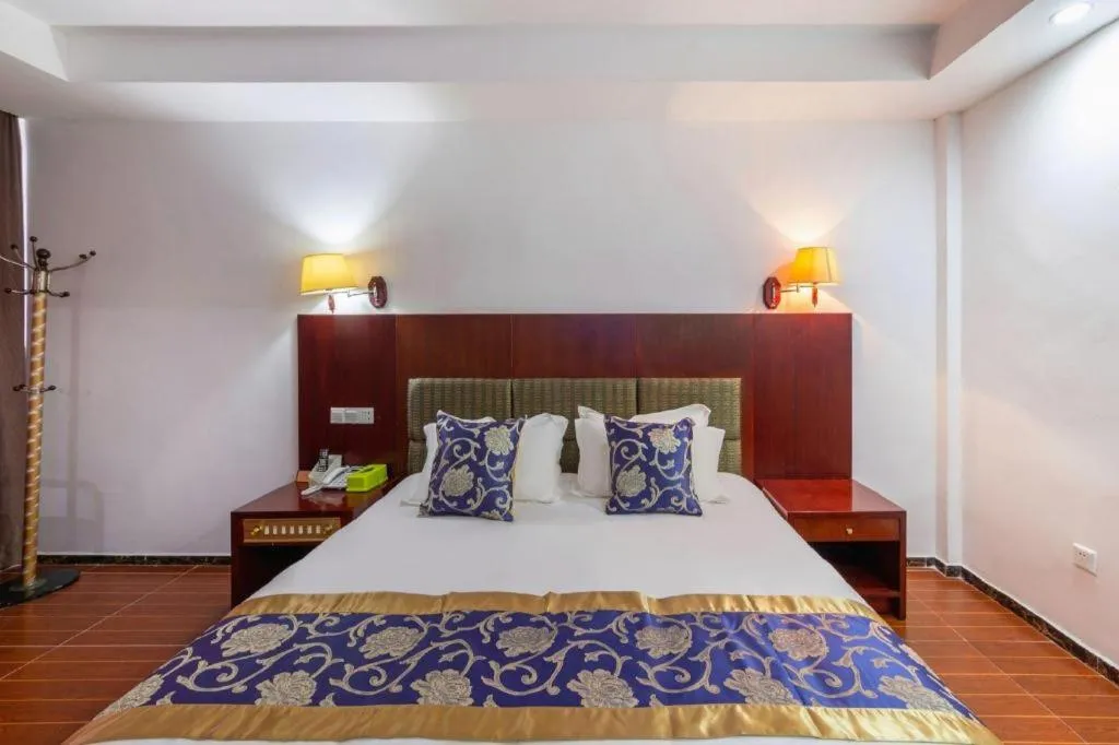 Bed in Yue Lai Yue Hotel