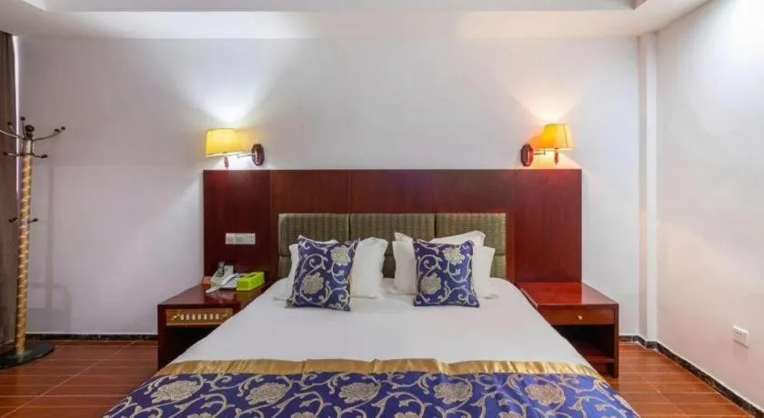 Bed in Yue Lai Yue Hotel