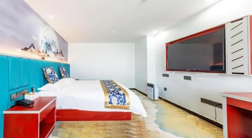 Bed in Yue Lai Yue Hotel