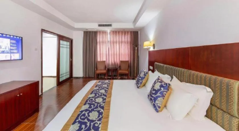 Bed in Yue Lai Yue Hotel