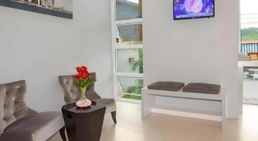 Soontree House Hotel