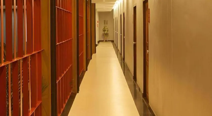 Soontree House Hotel