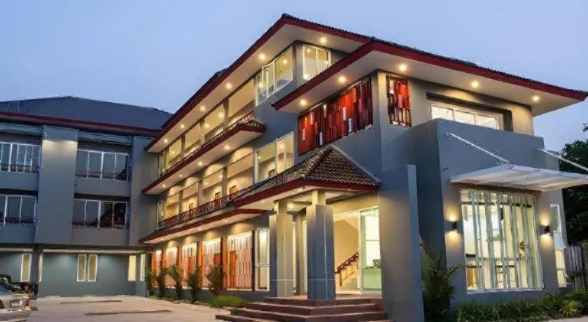 Soontree House Hotel