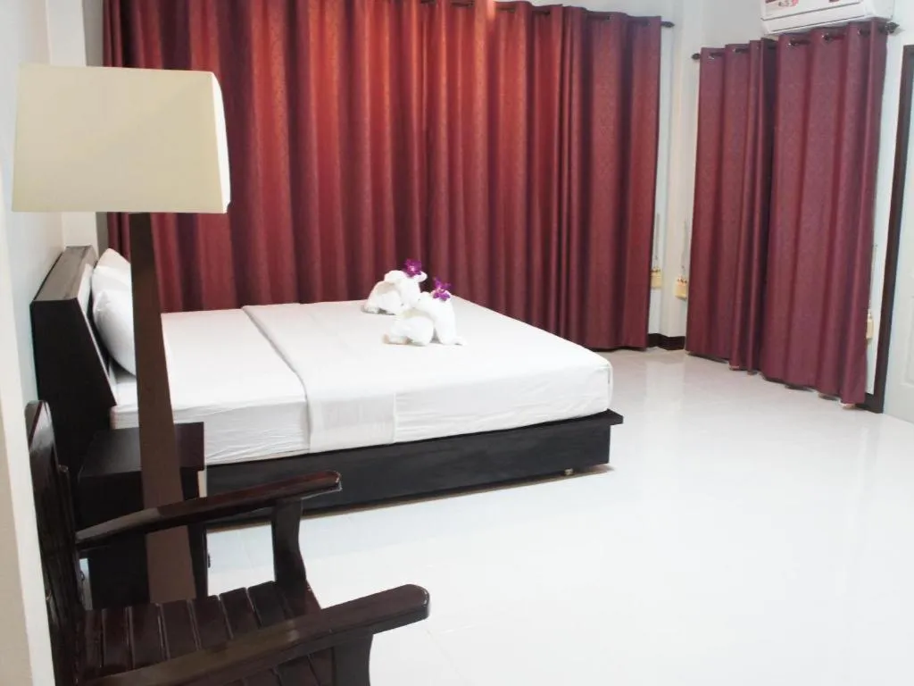 Bed in Nan Treasure Hotel