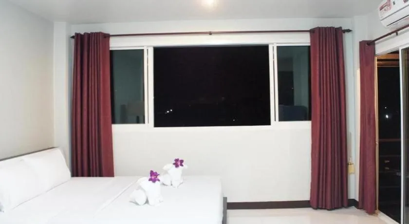 Bed in Nan Treasure Hotel