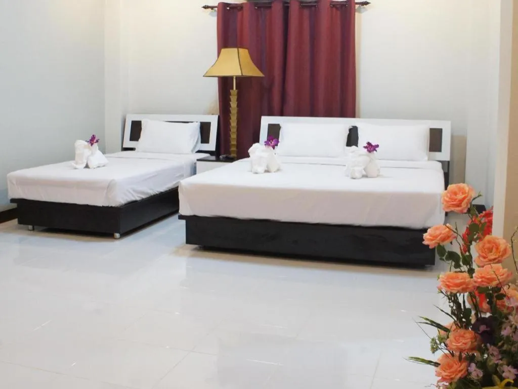 Bed in Nan Treasure Hotel