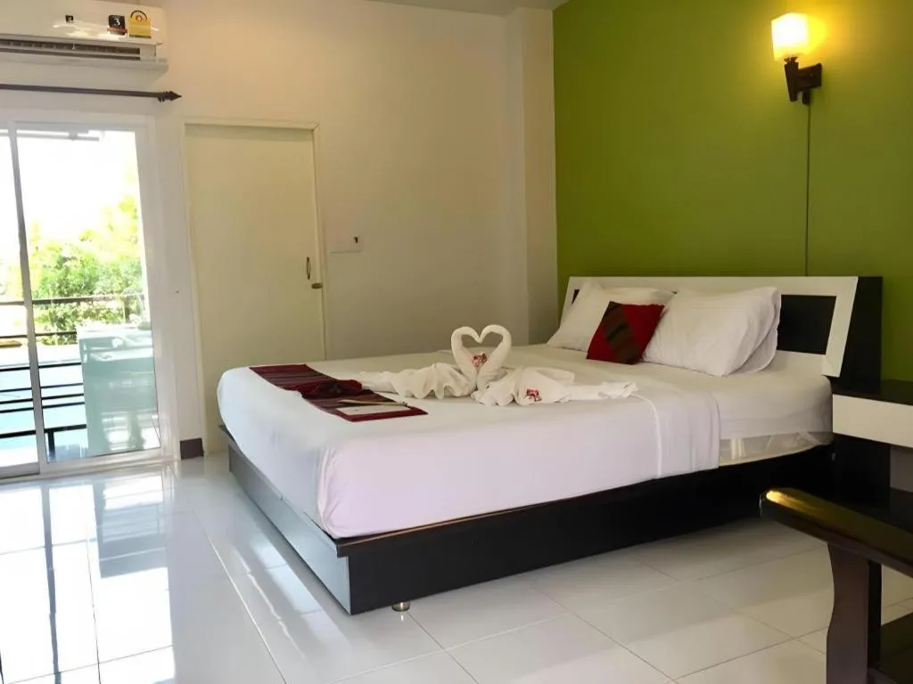 Bed in Nan Treasure Hotel