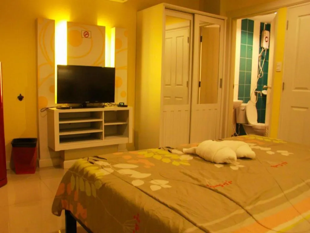 Bed in RungRoj Panich Hotel