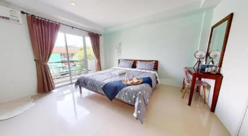 Bed in RungRoj Panich Hotel Bed in RungRoj Panich Hotel