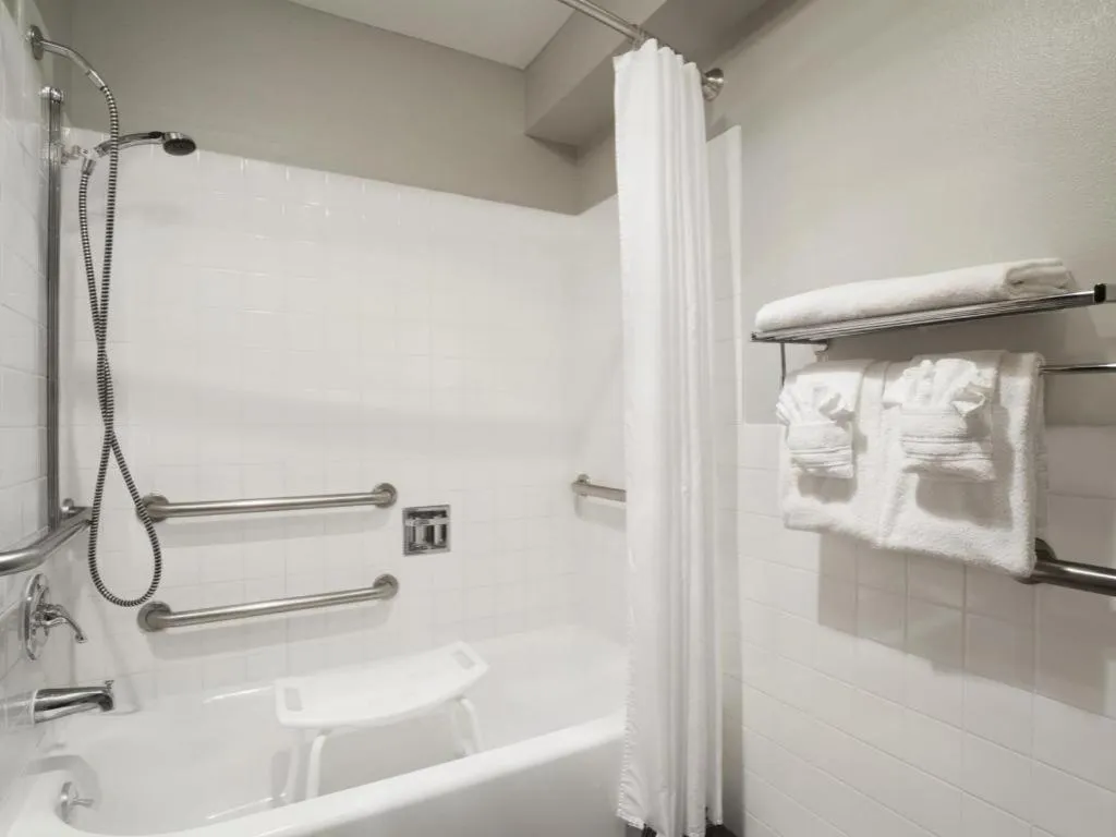 Days Inn by Wyndham Lacey Olympia Area