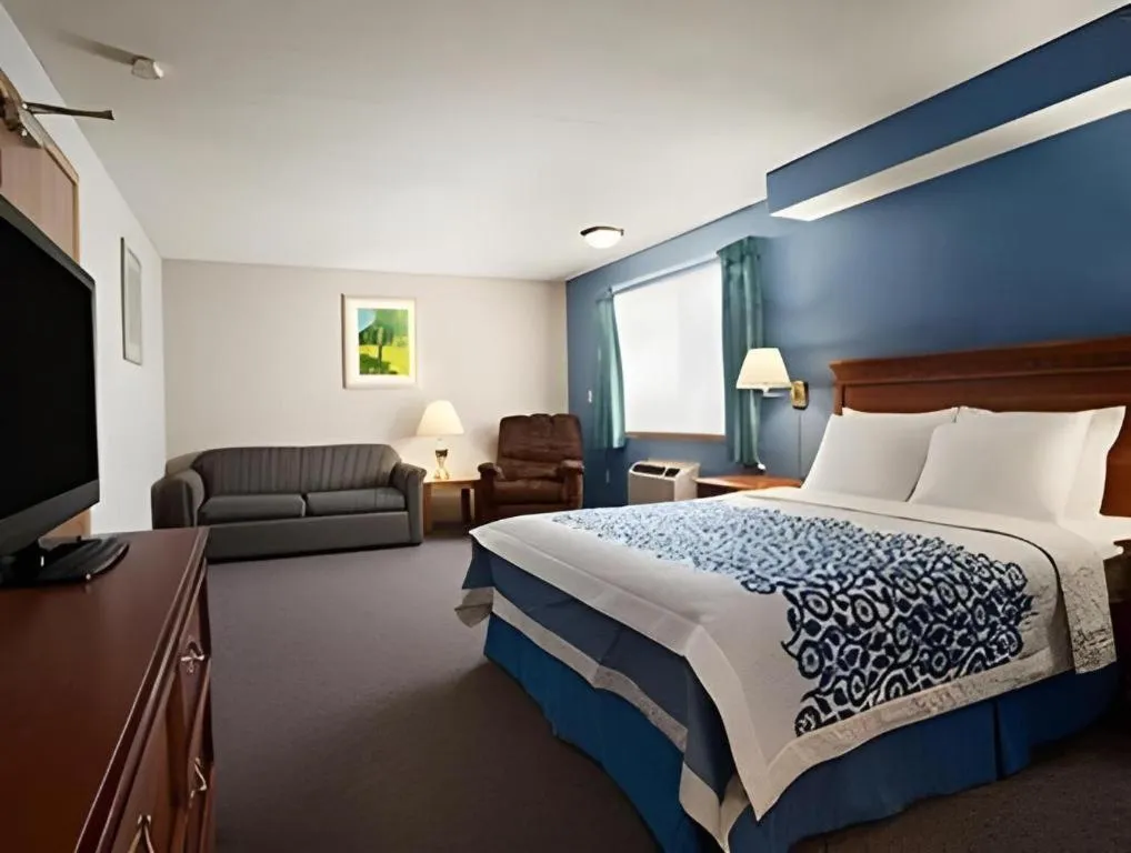 Days Inn by Wyndham Lacey Olympia Area