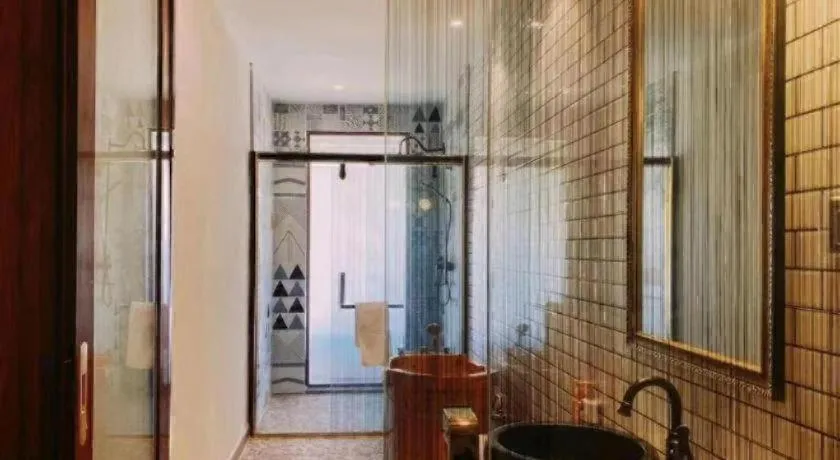 LARNG YAY  Riverview Resort Hotel