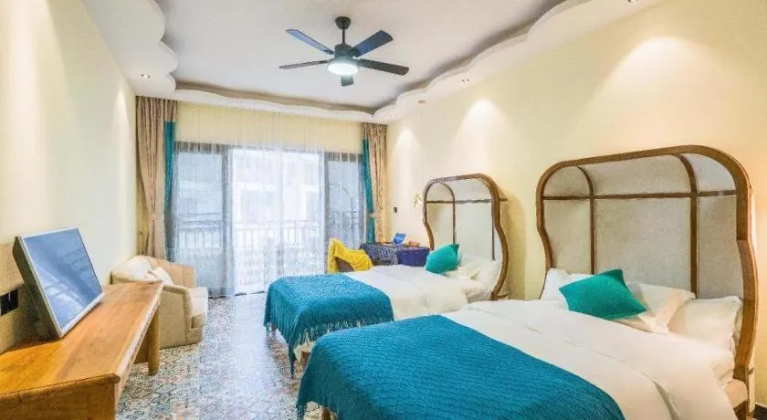 Bed in LARNG YAY  Riverview Resort Hotel