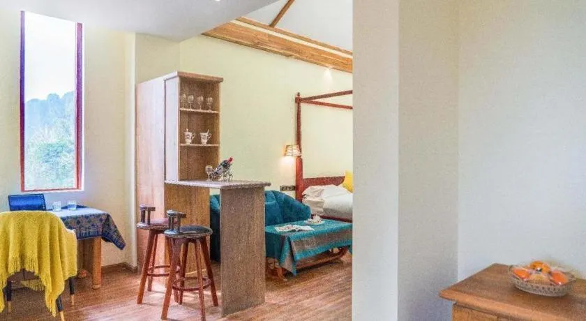 LARNG YAY  Riverview Resort Hotel