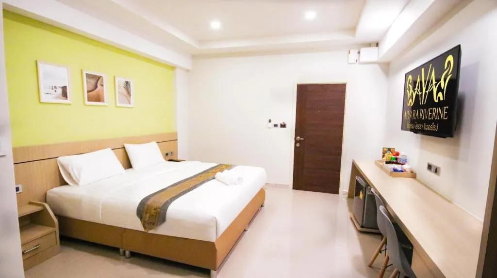 Bed in Aiyara Riverine Hotel, Nakhon Phanom