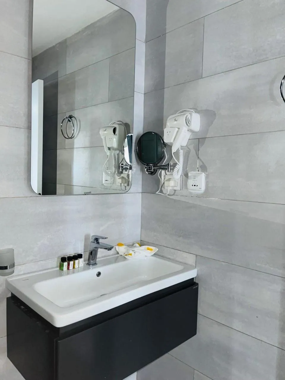 Bathroom in Shitaye Suite Hotel
