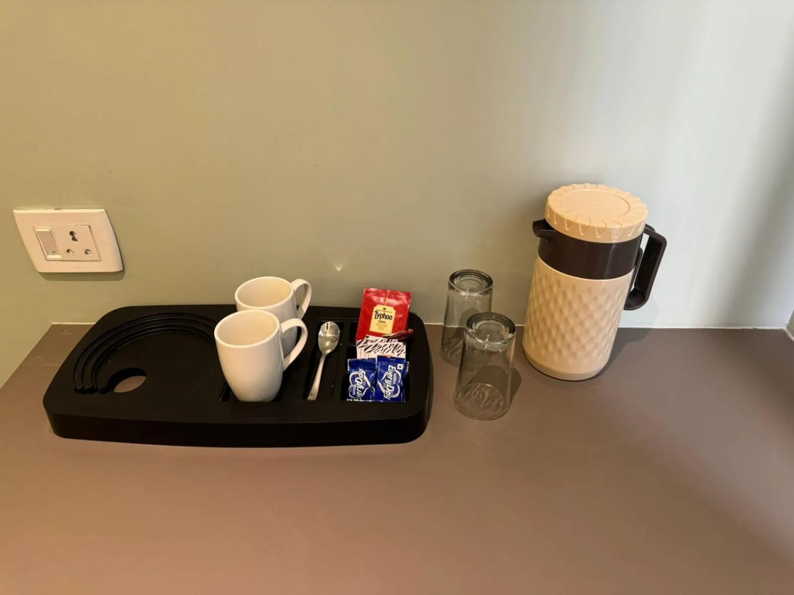 Coffee/tea facilities in THE URBAN VILLA