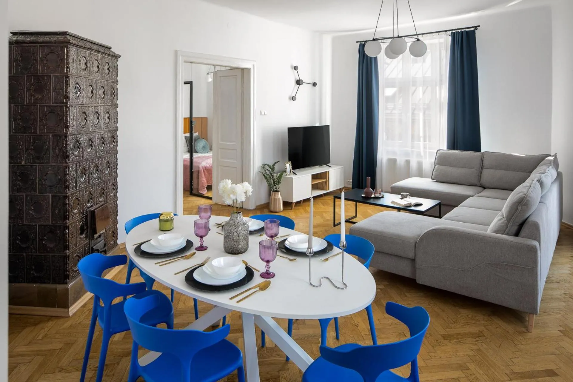Corner House Residence