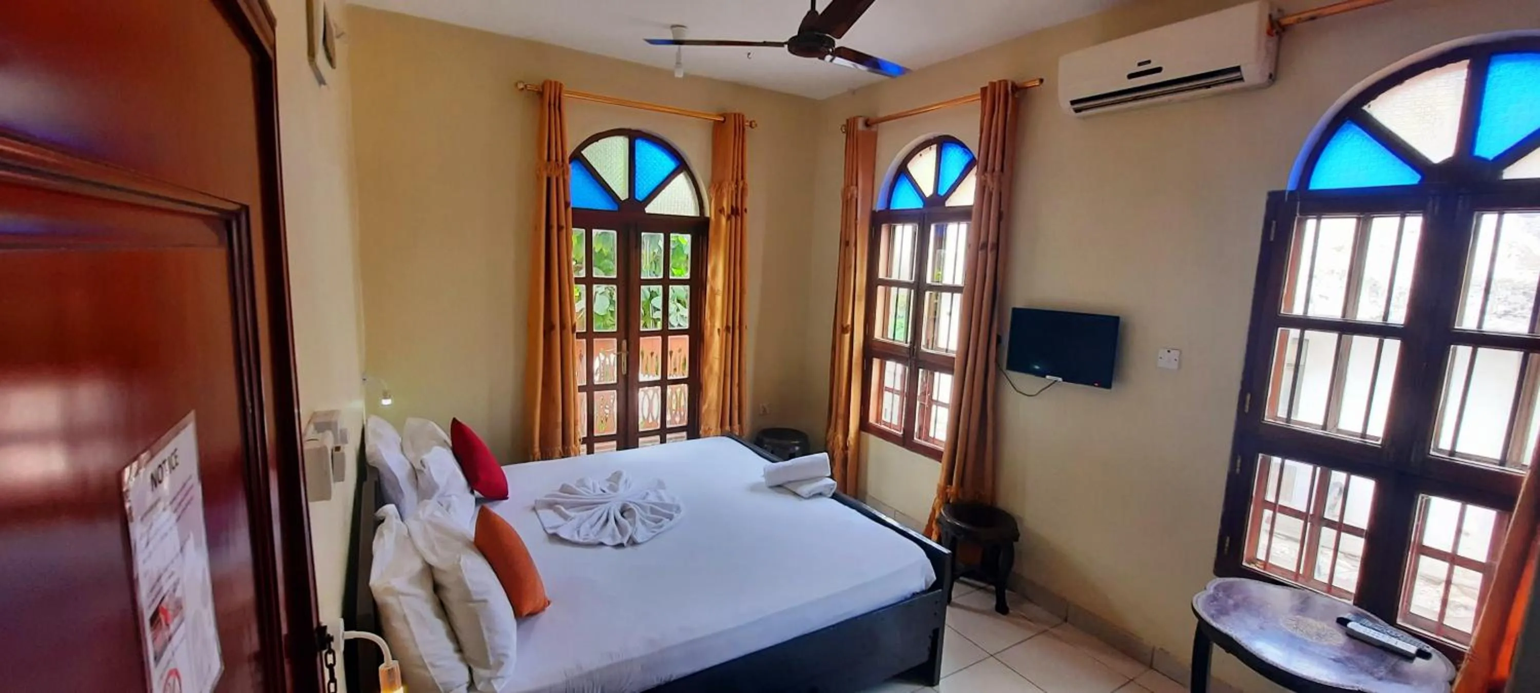 Bedroom, Bed in Rumaisa Hotel