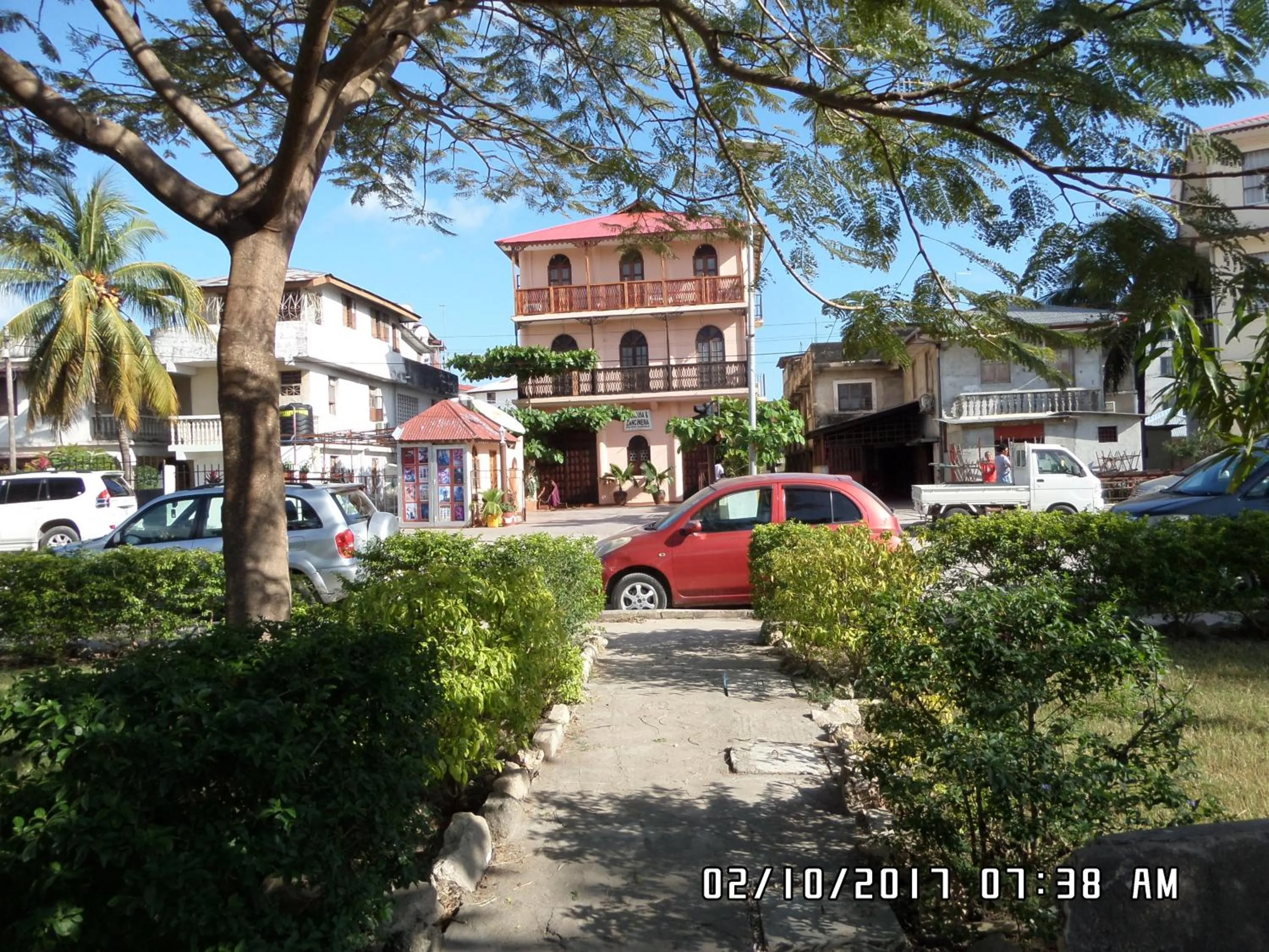Facade/entrance in Rumaisa Hotel