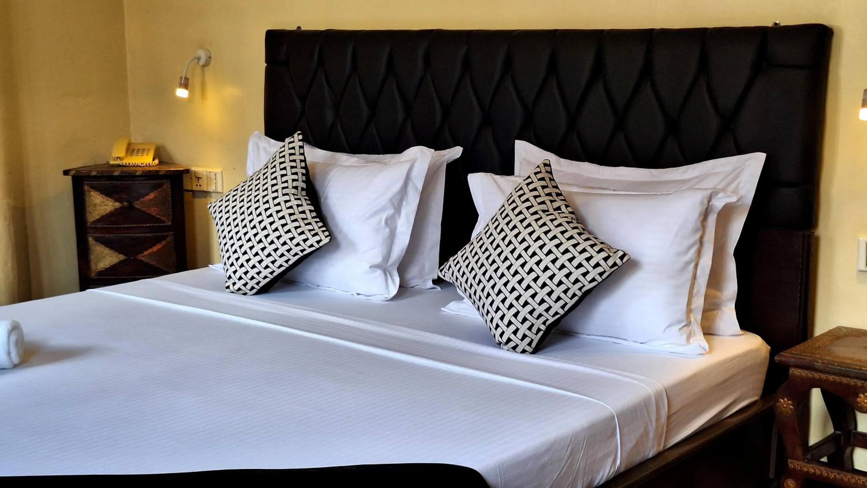 Bedroom, Bed in Rumaisa Hotel