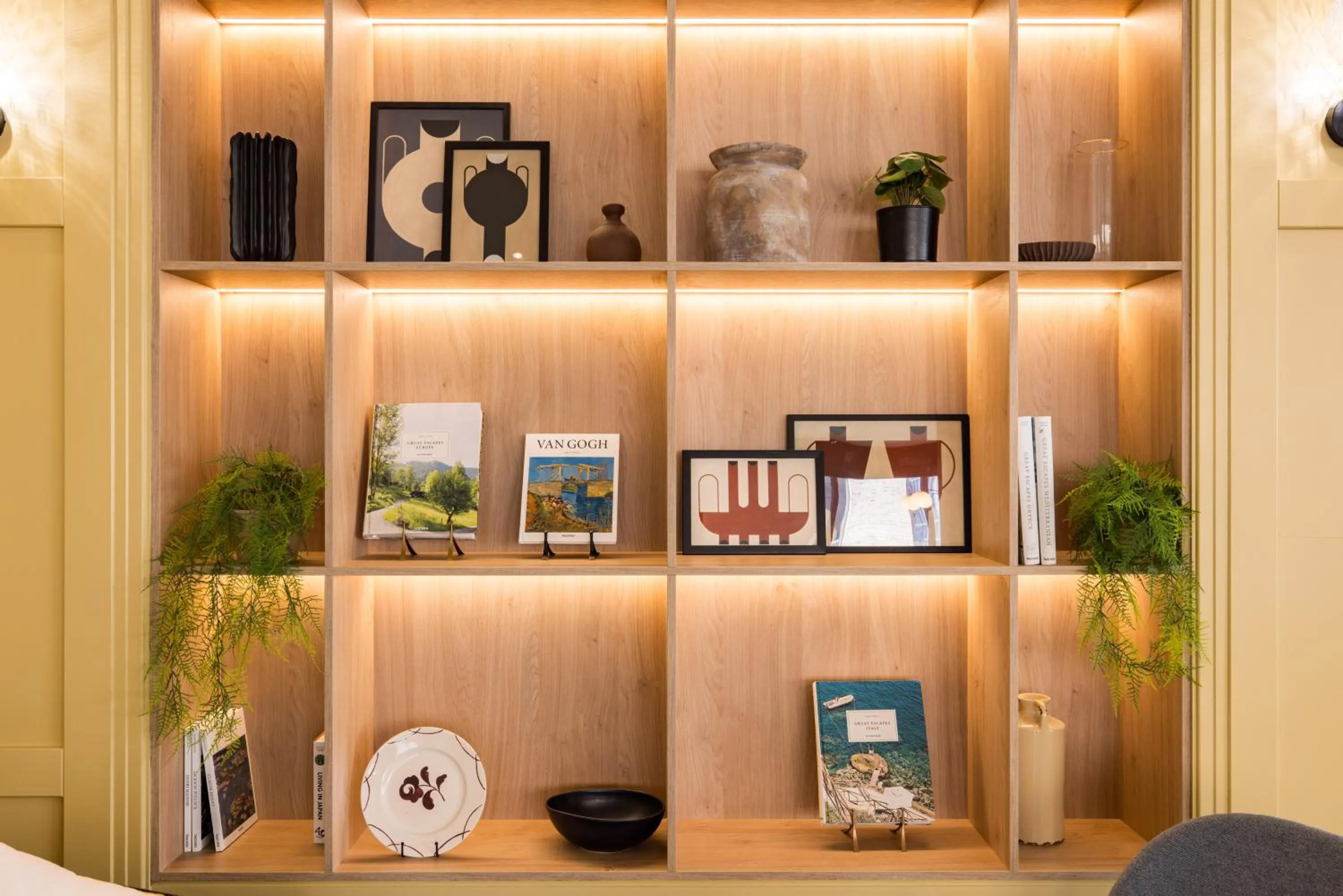 Communal lounge/ TV room in Charles Hope Birmingham Centre