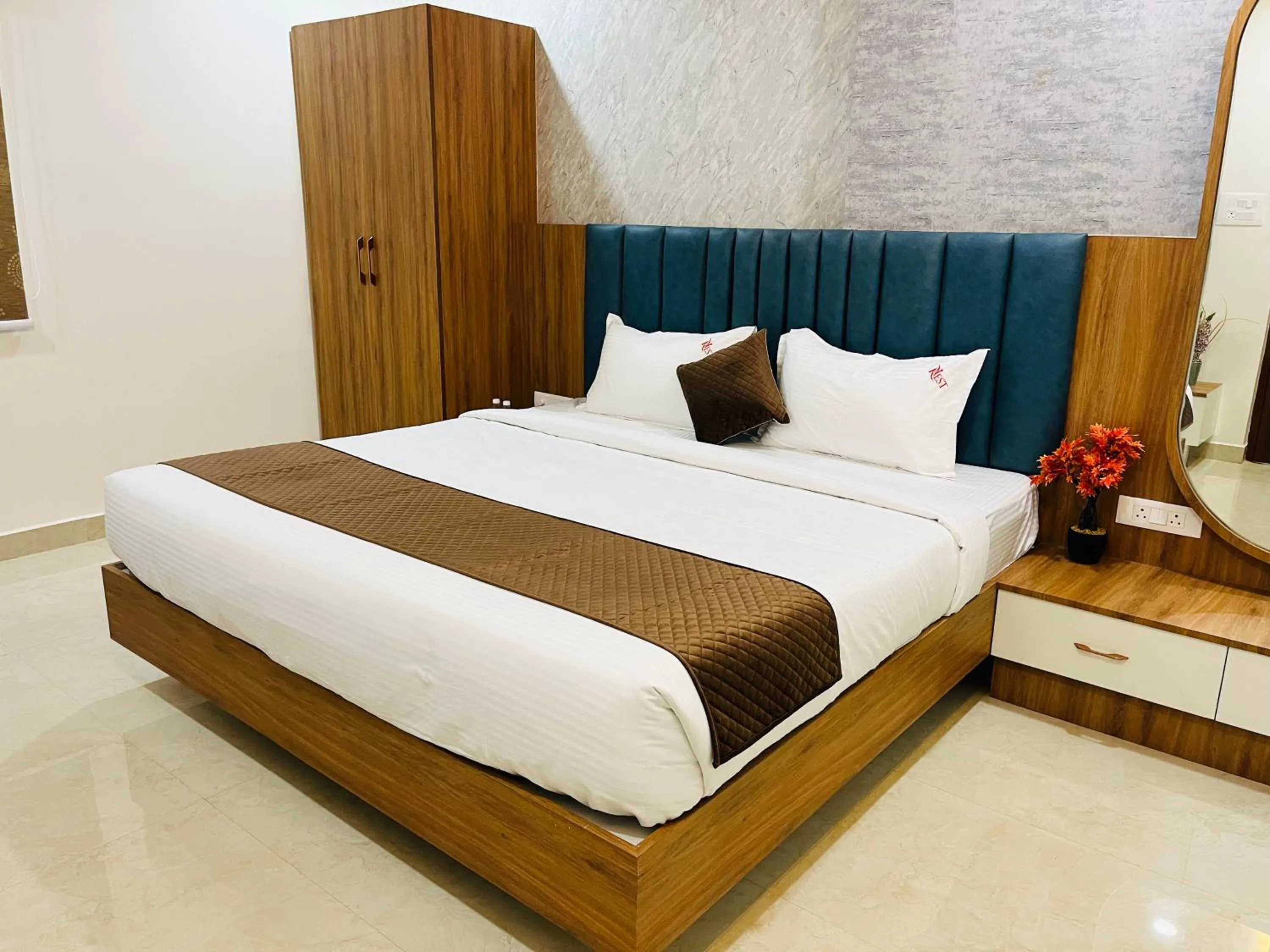Bedroom, Bed in Hotel Viola Suites Madhapur, Business Hotel