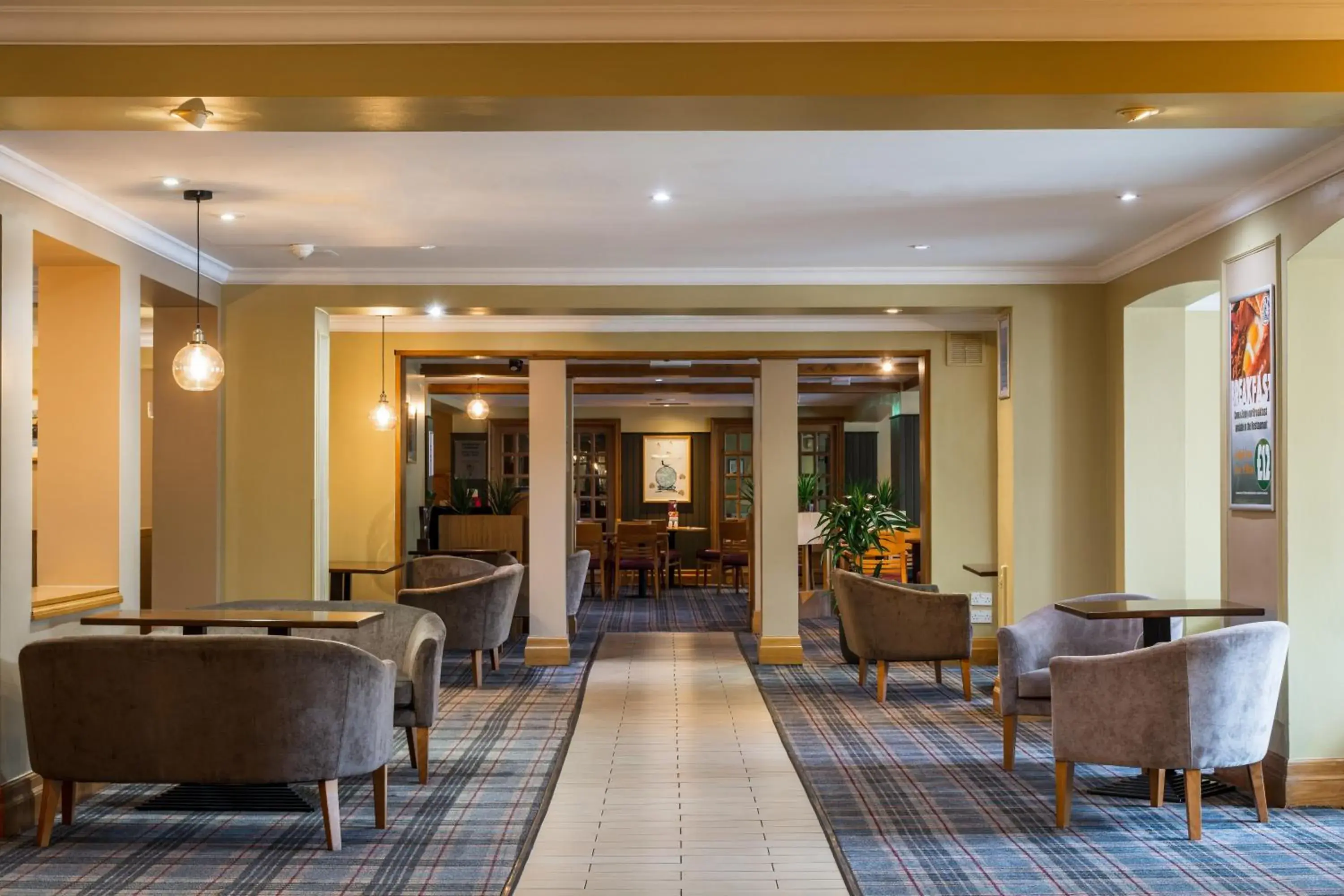 Lounge or bar, Restaurant/Places to Eat in Airport Inn & Spa Manchester